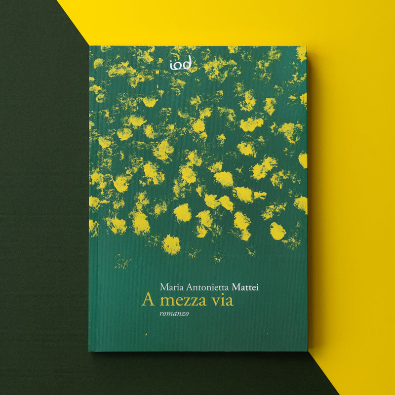 A MEZZA VIA